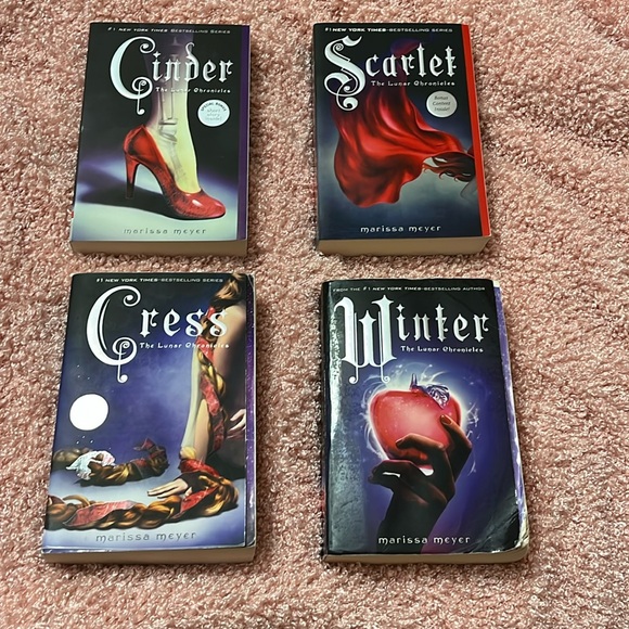 Other - The Lunar Chronicles Series